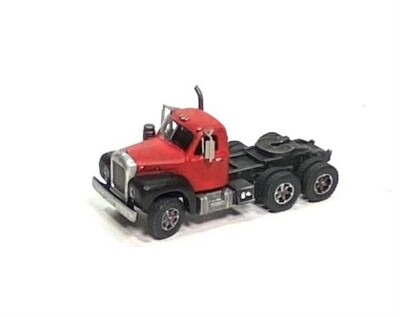 N Scale 1953-66 Tandem Axle Truck -Bulldog Model B Kit- Showcase Miniatures (163