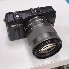 Canon EOS M Mirrorless Digital Camera with 18-55 F/3.5-5.6 STM Lens Black