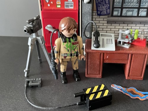 Playmobil Ghostbusters Playbox Caserma dei Pompieri Slimer con Set Unità di Contenimento 70318 - Foto 3 di 11