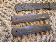 Coltello da fanteria tedesco WW2 42 impugnature in legno. Repro invecchiato.