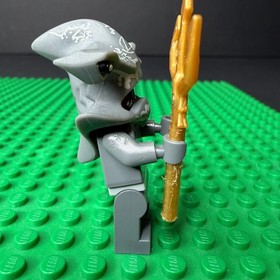 LEGO Atlantis Minifigure - Hammerhead Shark Warrior 7984 7977 w/ Trident