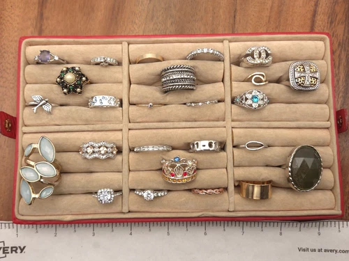 Vintage-Now Costume Fashion Jewelry Rings 25 Piece Mix Tone Crafters Ring Lot 14
