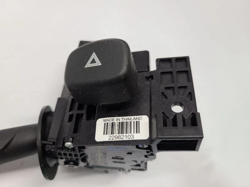 Interruptor de columna Chevrolet Silverado 14-19 estilo clásico OEM Foto 3 de 4