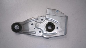 Halter Halterung Wischermotor Vorne VW Passat Variant 2.0 TSI DSG Bj 2012 36