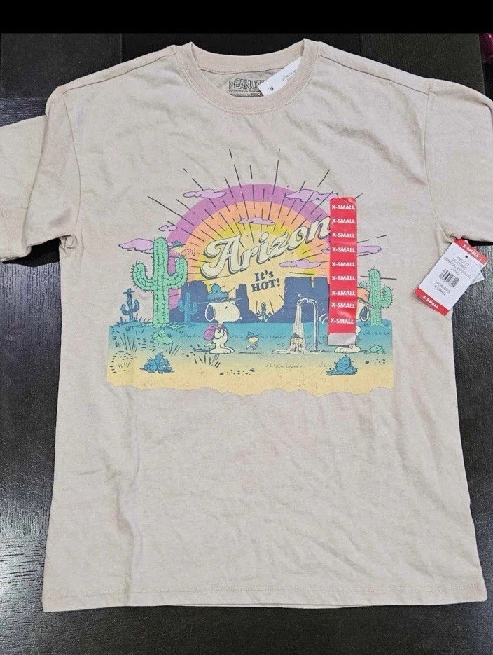 NWT Women's Retro Snoopy Peanuts Lightweight Soft Comfortable Jersey Fabric Tee