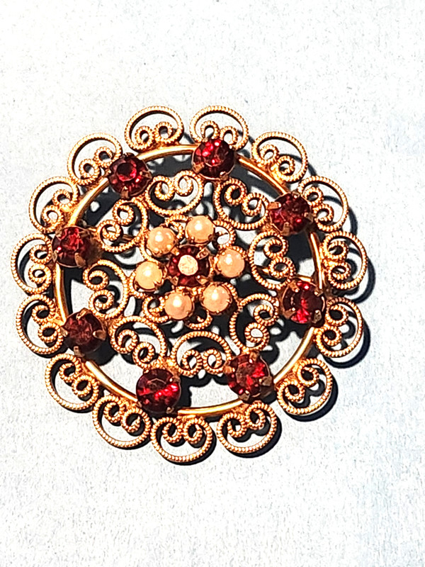 Gold Filled Brooch Vintage Filigree Imitation Garnets Cultured Pearls 12Kgf