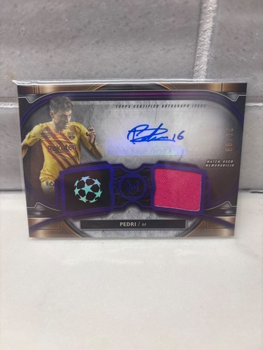 2021/22 PEDRI AUTO/99 TOPPS MUSEUM PATCH FIFA WORN COLLECTION MATCHED USED RELIv