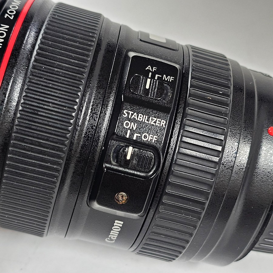 Canon EF 24-105mm F/4L IS USM Standard Zoom Lens (S/N 1499276) UX