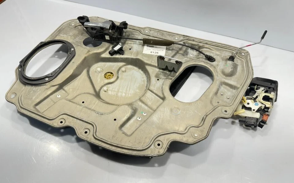 2005-2007 FORD FREESTYLE RIGHT FRONT DOOR WINDOW REGULATOR w/PANEL GENUINE OEM - Image 3 of 4