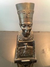 Sch&ouml;ne antike Figur Bronze B&uuml;ste Nofretete Nofereti auf Sockel