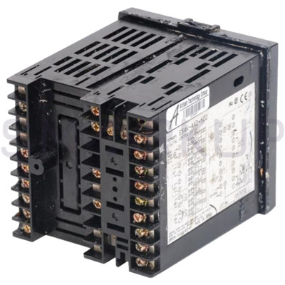 New In Box OMRON E5AK-AA2-500 Temperature Controller