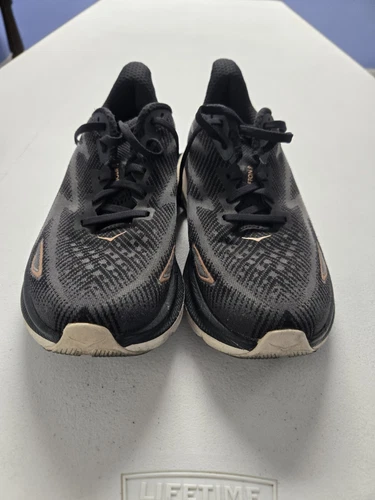 Size 7.5 - Hoka Clifton 9