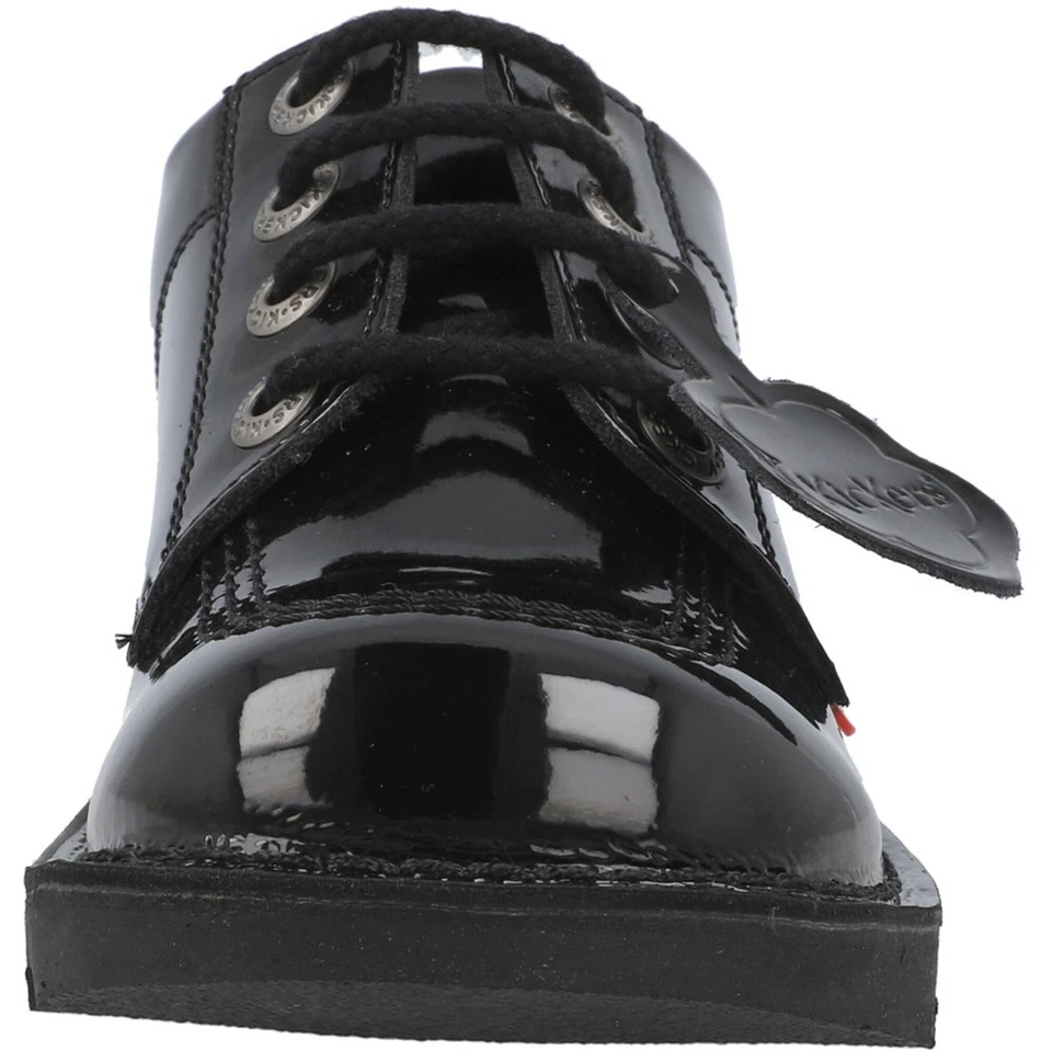 Zapatos escolares Kickers Kick Lo de charol negro con suelas gruesas, con cordones Foto 2 de 4