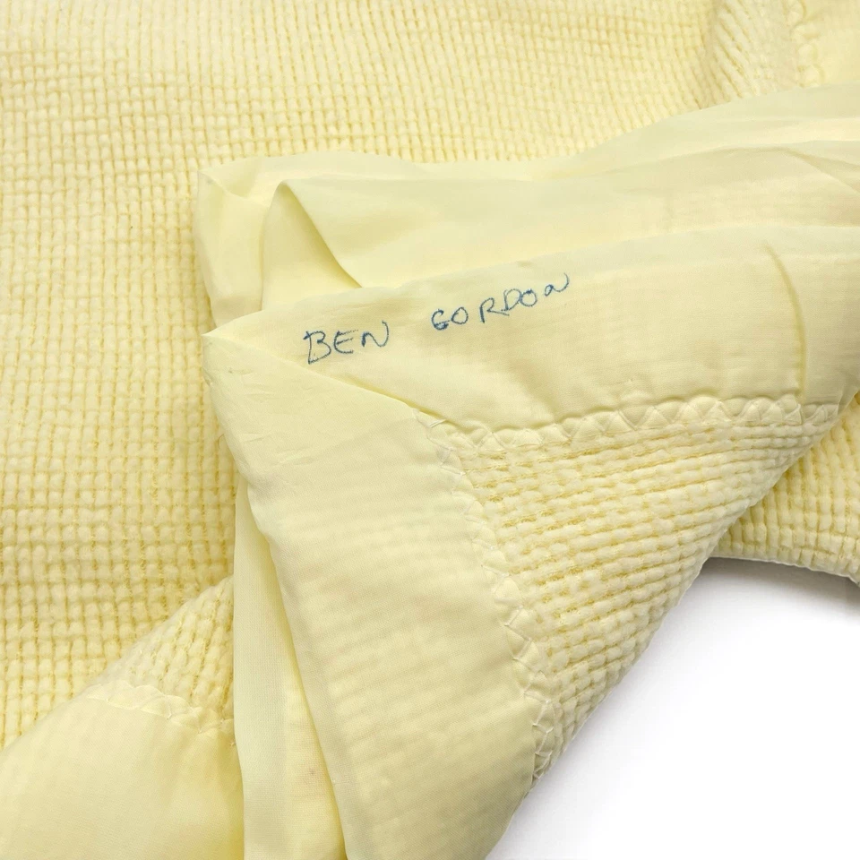 Manta Térmica Bebé Morgan Vintage Amarillo Tejido Waffle Nylon Borde Acogedora EE. UU. Foto 4 de 4