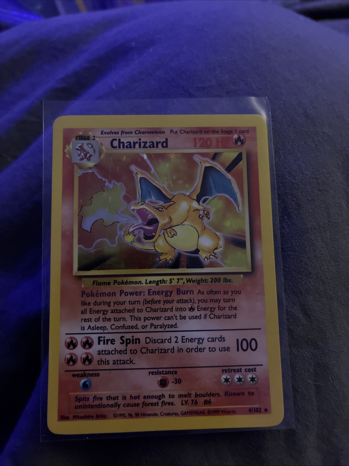 Pokémon TCG Base Set Charizard 4/102 Holo Rare 1999 Unlimited Vintage Card