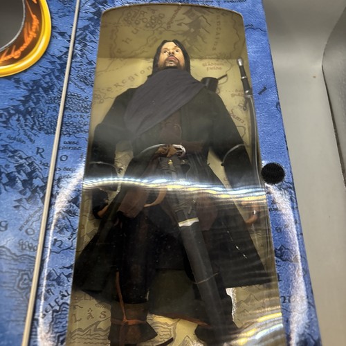Toy Biz Lord of the Rings Aragorn Special Edition 12" Action Figure 2003 In Box - Picture 2 of 12