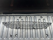 2004 2005 Mitsubishi Diamante Oem Factory Front Lower Grille Insert