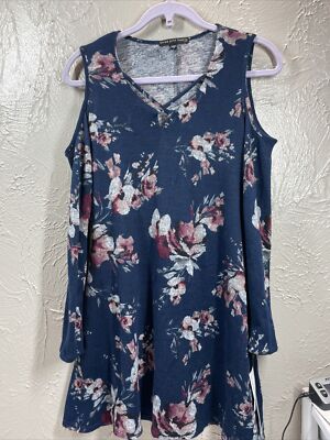 Three Pink Hearts Cold Shoulder Dress size Small Navy Floral Long Sleeve