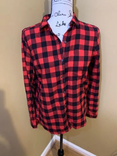 red and black buffalo check women's flannel shirt