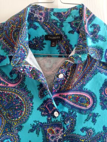 Talbots Women's Blue Paisley Floral Sz XS Shirt Career Button-Up Long Sleeve - Picture 2 of 4