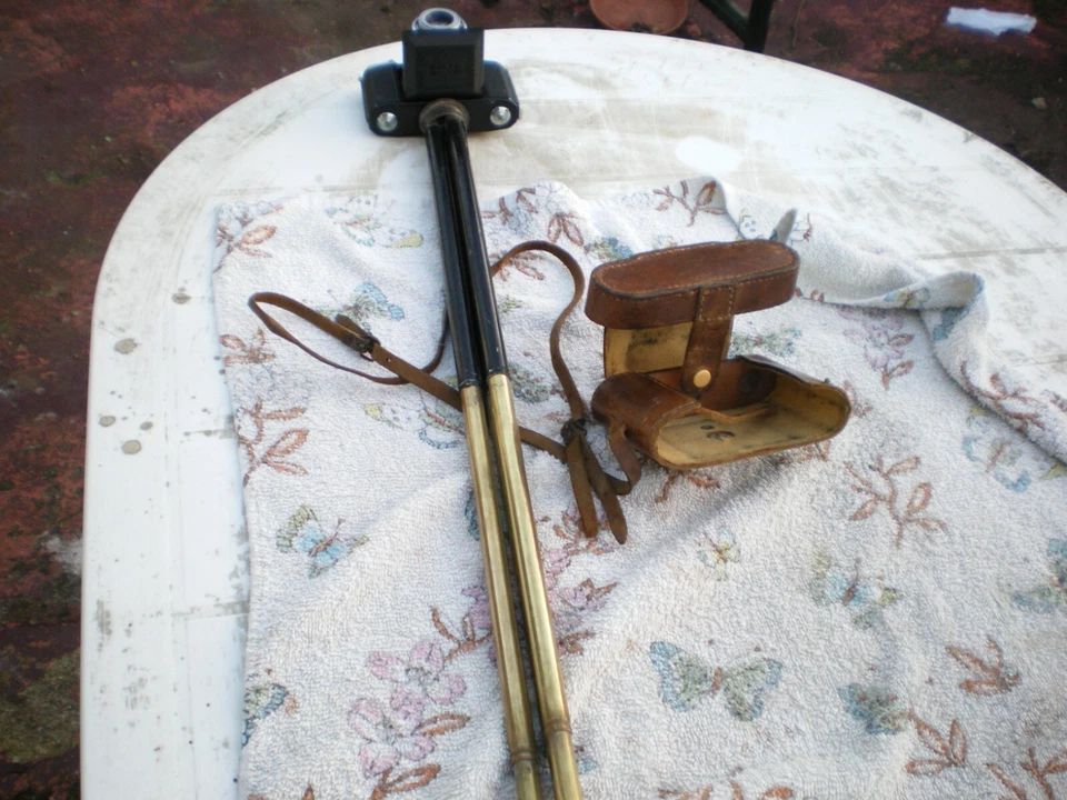 ancien appareil photographique a soufflet (ZEISS IKON)avec son trépied - Photo 4/4