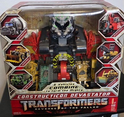 Hasbro Transformers Constructicon Devastator Combiner Class 6 vehicles combine