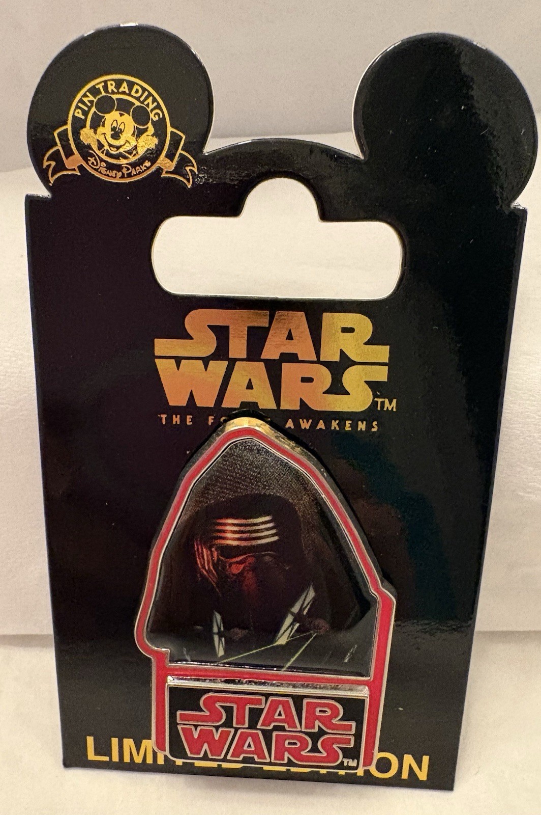DISNEY STAR WARS KYLO REN THE FORCE  AWAKENS COUNTDOWN #6 of 9 LE PIN NEW NOC