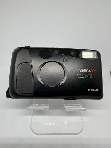 Yashica T4