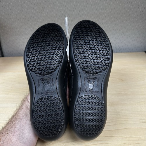 Crocs At Work Women's SZ 8 Black Flats Shoes Dress Casual 205074-001 NWT - Picture 4 of 4