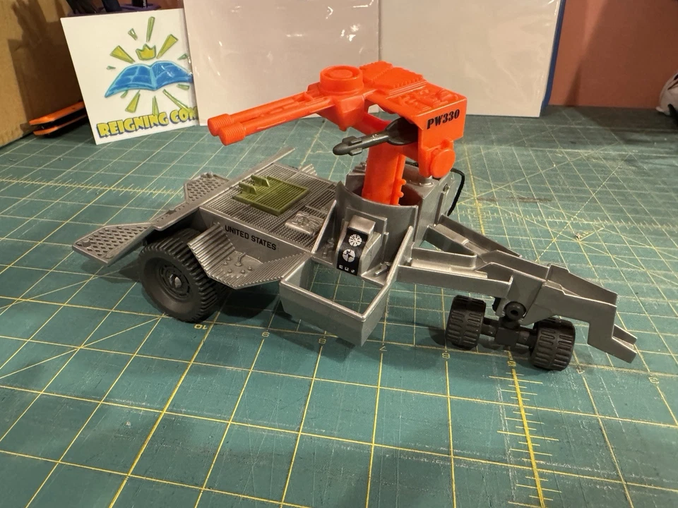 Vehículo de recuperación de colección GI Joe 1987 Road Toad con misil Hasbro Foto 4 de 4