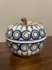 Boleslawiec style Blue Rose Polish Pottery Apple Baker (unmarked)