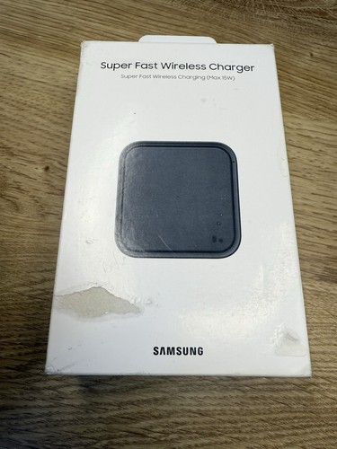 SAMSUNG 15W Super Fast Wireless Charger Pad - Picture 2 of 6