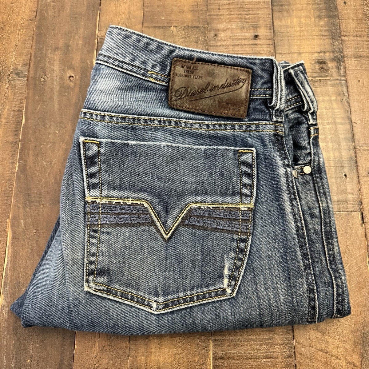 Diesel Zatiny Bootcut Denim Jeans Mens 35x32 Med Wash 008RQ Button 