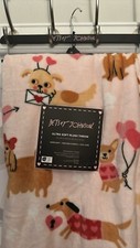 Betsey Johnson Soft Plush Throw Blanket Valentines Dogs Puppy Pink Hearts NEW