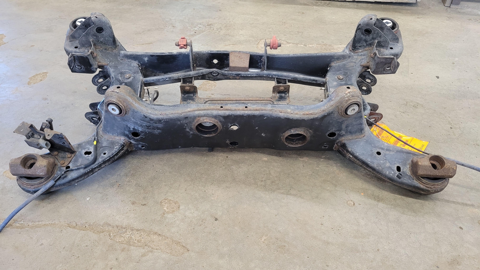 2014 MASERATI GHIBLI REAR SUSPENSION CRADLE CROSSMEMBER SUBFRAME SUPPORT