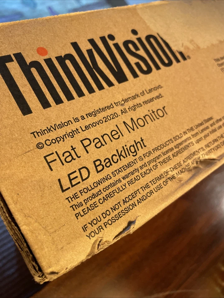 New! Lenovo ThinkVision FLAT PANEL MONITOR LED BACKLIGHT 27” - Image 3 of 4