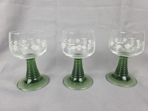 Luminarc France Beehive Stem Emerald Green Wine Glasses
