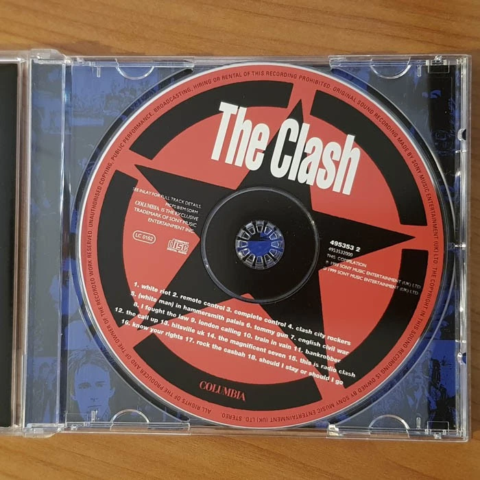 THE CLASH The Singles EX/EX(CD) - Bild 3 von 4