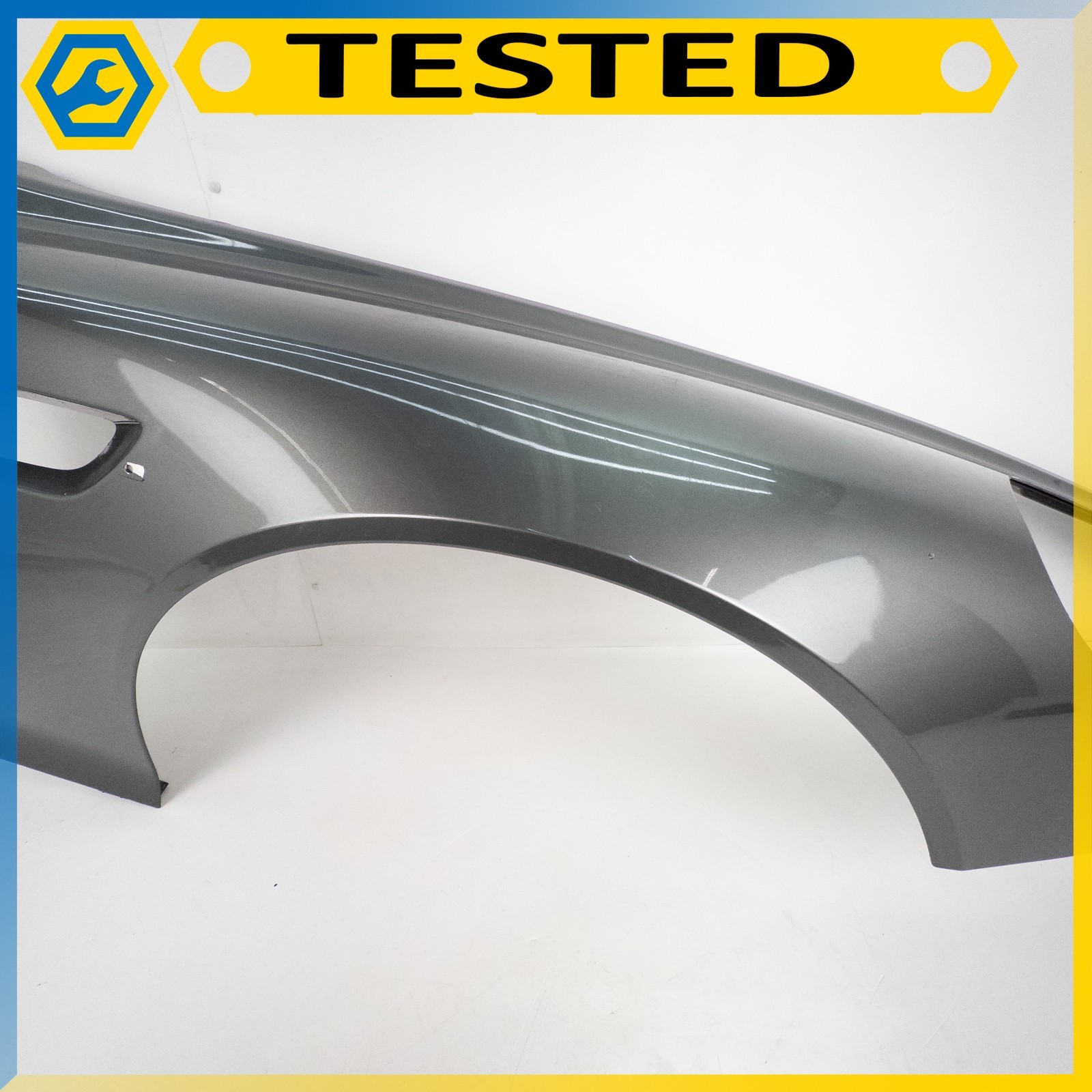 Aston Martin DB9 2005-2012 Front Right Side panel Silver