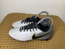 Nike Tiempo Legend 7 FG White Gold Black Youth 4Y Soccer Cleats AH7258-100