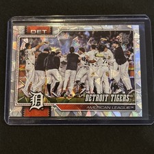 🔥Detroit Tigers 2026 Topps Series 1 #262 Team Card Diamante Foil