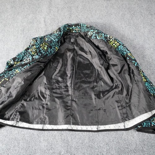 RQT Petite Damen Gesteppte Bomberjacke Geometrischer Druck Durchgehender Reißverschluss Mehrfarbig - Bild 5 von 11