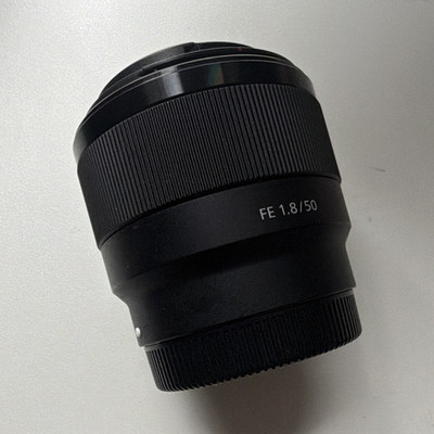 Sony FE 50mm f/1.8 Standard Prime Lens Sony E-Mount Auto/Manual Focus 49mm