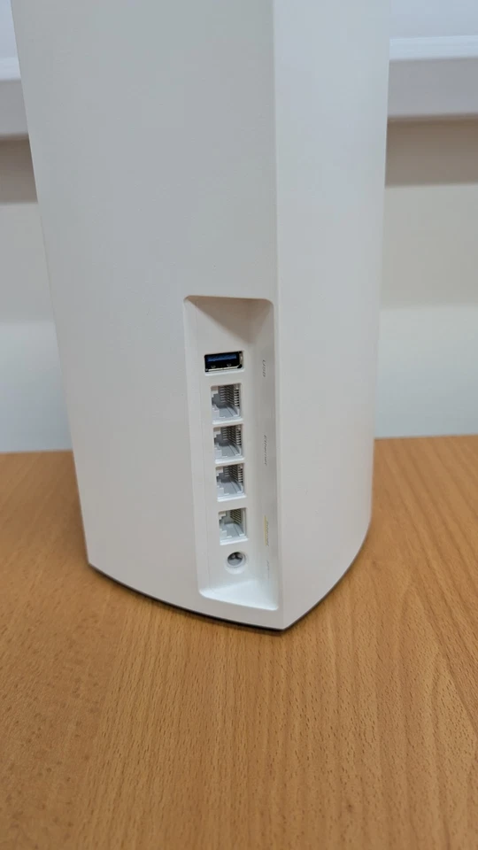 Linksys velop SPNMX42 Wireless Router tri Band Gigabit community fibre MX4200 #5 - Image 4 of 4