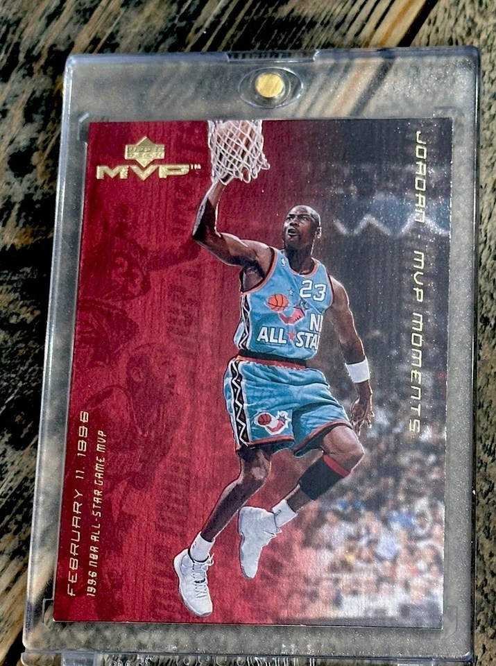 Tarjeta Michael Jordan 1996 INSERT SP RAINBOW HOLO FOIL RARA 🔥 CAMISETA DE LOS BULLS #23 🔥 Foto 4 de 4