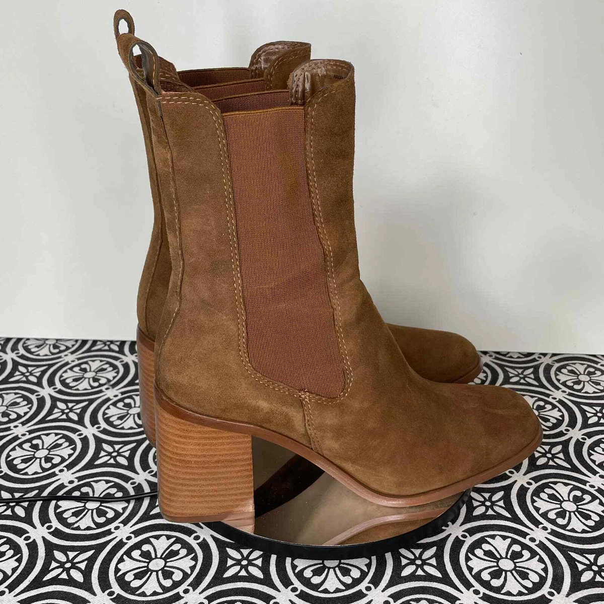Steve madden top chelsea booties