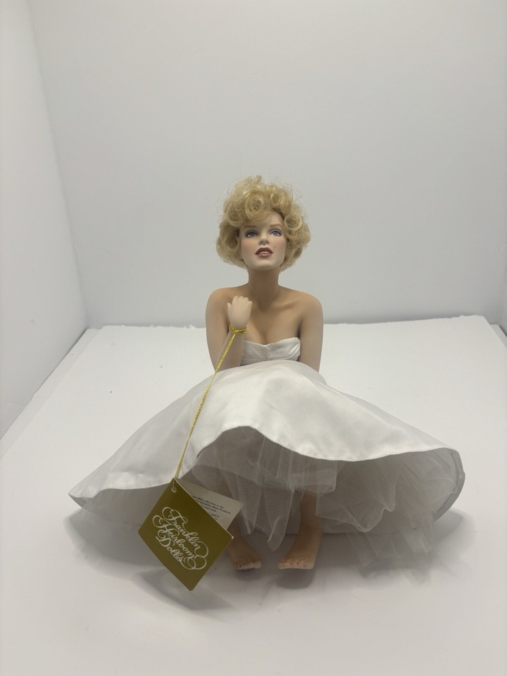 Vintage Marilyn Monroe Franklin Mint Porcelain Portrait Doll. eBay