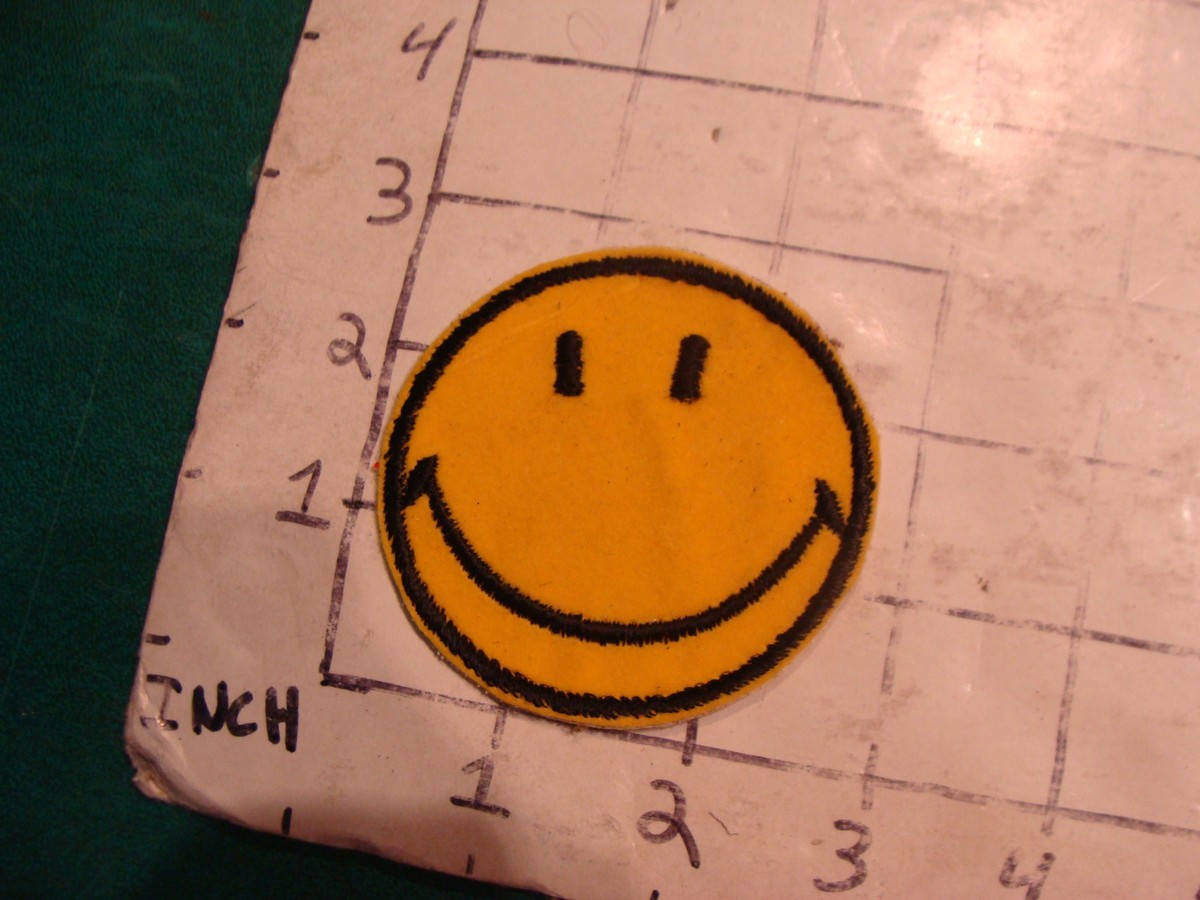 Smile（╹◡╹）2点 original 1970's SMILEY FACE: Unused SMILE PATCH sticker back 1976
