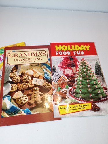 Set 5 Recipe Booklets - Grandma's Cookie Jar, Holiday Food Fun, Cookie Dough Fun - Picture 5 of 24