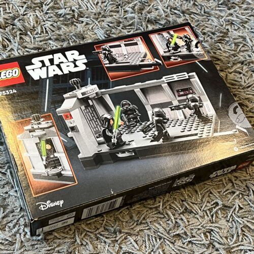 In Hand! LEGO 75324 STAR WARS DISNEY Dark Trooper Attack  Mandalorian Ships Fast - Afbeelding 1 van 3